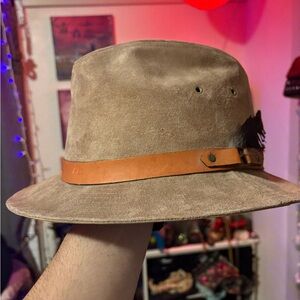 Eddie Bauer Brand Tan Suede Fedora with Brown Leather Band
